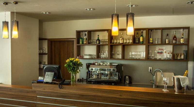 Reštaurácia a lobby bar